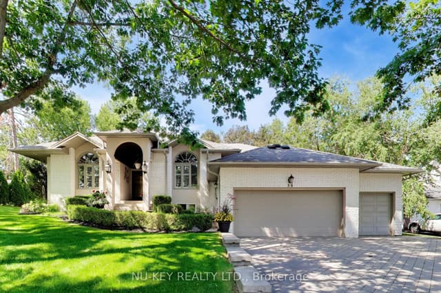 Detached at 38 CASTLE Drive, Barrie, ON L4N 1R1