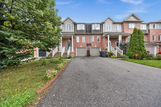 Att/Row/Townhouse at 39 Decker Hollow Circle, Brampton, ON L6X 0K9