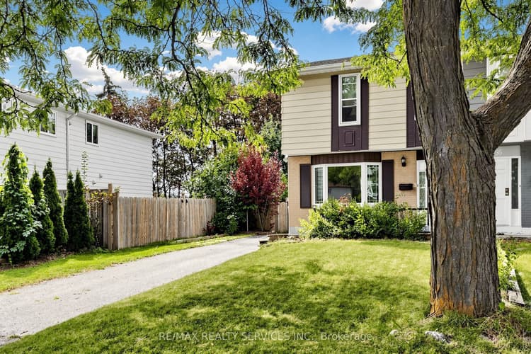 54 Griselda Crescent
