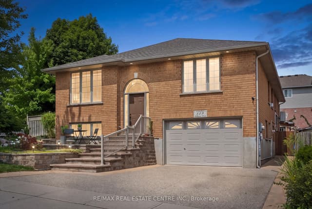 Detached at 139 Attwood Drive, Cambridge, ON N1T 2A5