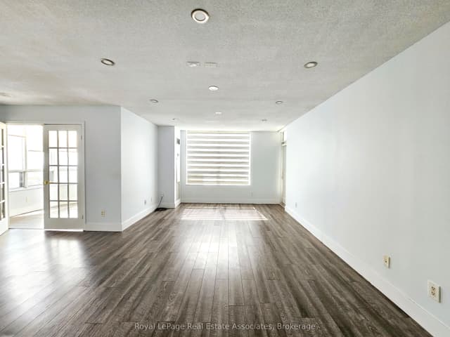 Condo Apartment at 25 Kingsbridge Garden Circle 2425, Mississauga, ON L5R 4B1
