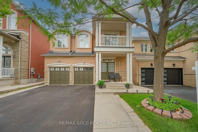 Detached at 14 Maddybeth Crescent, Brampton, ON L6Y 5R7