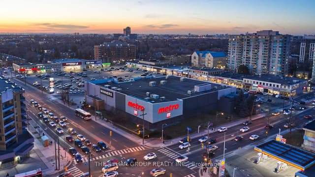 Office at 534 Lawrence Avenue W A205, Toronto, ON M6A 2A1, Toronto C04