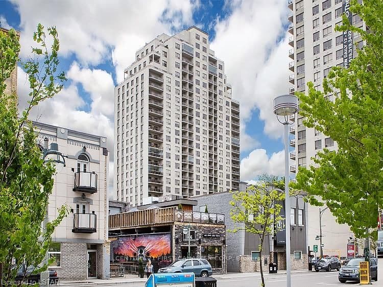 Suite 809 · Floor 8, Unit 809 · 330 Ridout St N