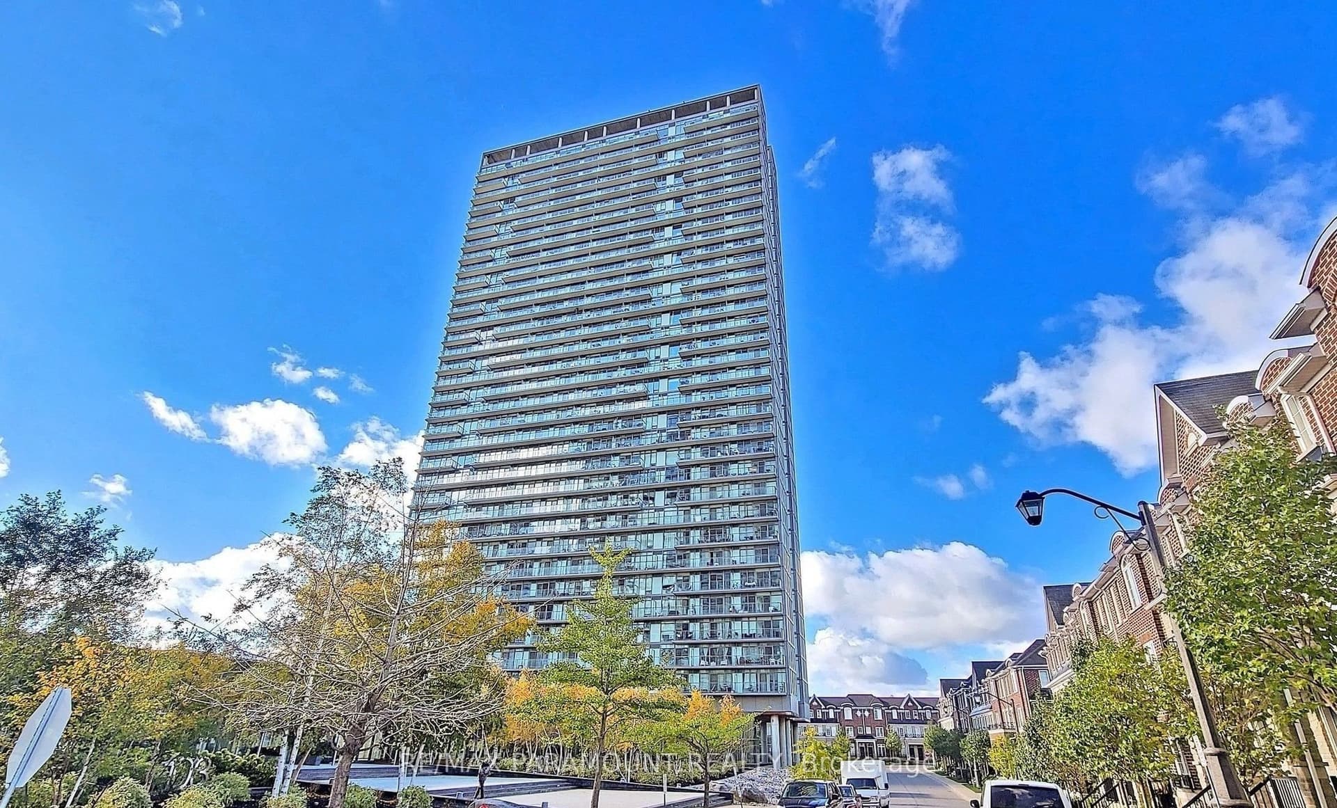 Suite 3209 · Floor 32, Unit 3209 · 105 The Queensway