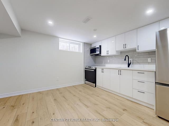 Detached at 57 Saddle Ridge Drive Lower B, Toronto, ON M4A 1Z6, Toronto C13