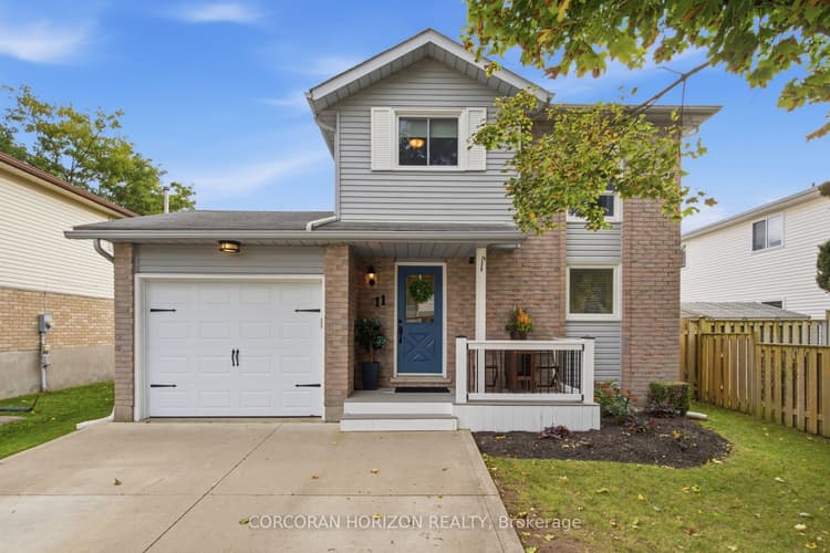 11 Sandalwood Drive