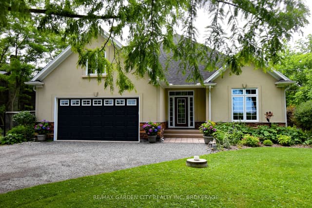 Detached at 3089 Niagara River Parkway, Fort Erie, ON L0S 1S0