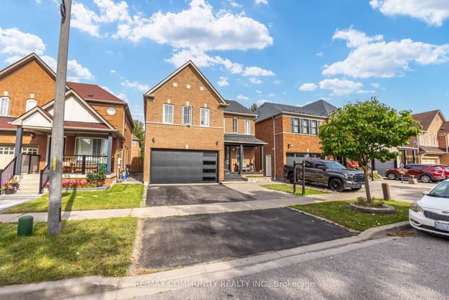 Detached at 19 Tiller Street, Ajax, ON L1Z 1X8