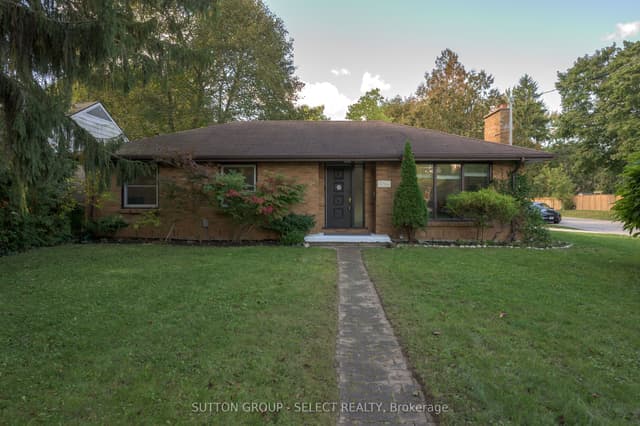 Detached at 305 Stephen Street, London South, ON N6K 2N2