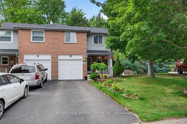 Att/Row/Townhouse at 67 Grandridge Crescent, Guelph, ON N1H 8G3