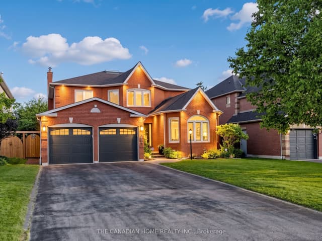 Detached at 19 Wigston Court, Whitby, ON L1R 2B9