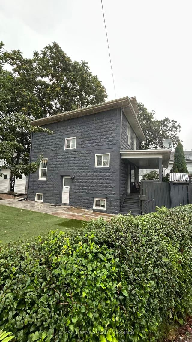 Detached at 5463 Palmer Avenue, Niagara Falls, ON L2E 3V2
