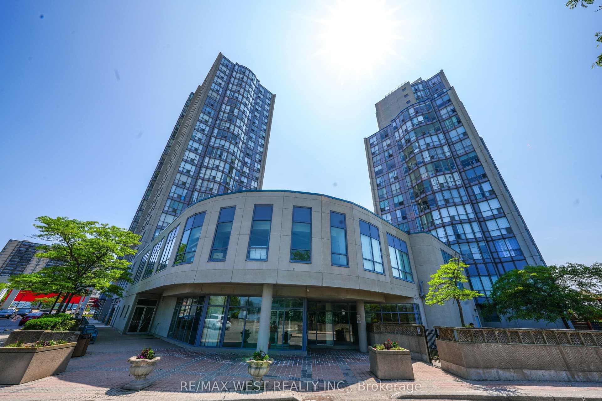 Suite 608 · Floor 6, Unit 608 · 1470 Midland Ave