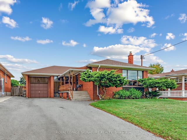 Detached at 31 Diana Drive, Toronto, ON M3M 2W2, Toronto W05