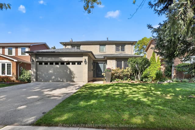 Detached at 1019 Mesa Crescent, Mississauga, ON L5H 3T6
