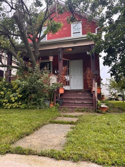 Detached at 548 Front Street, Oshawa, ON L1H 4V3