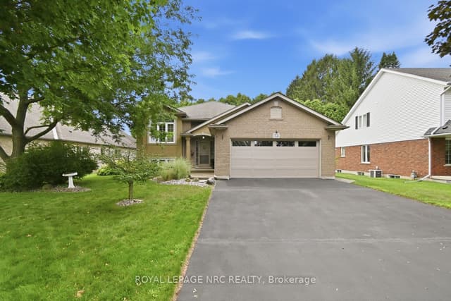 Detached at 73 Rolling Meadows Boulevard, Pelham, ON L3E 0N2