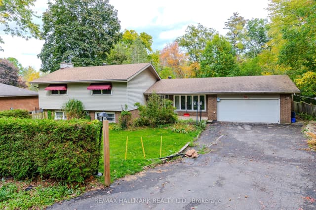 Detached at 36 Summerhayes Crescent, Brantford, ON N3R 5J3