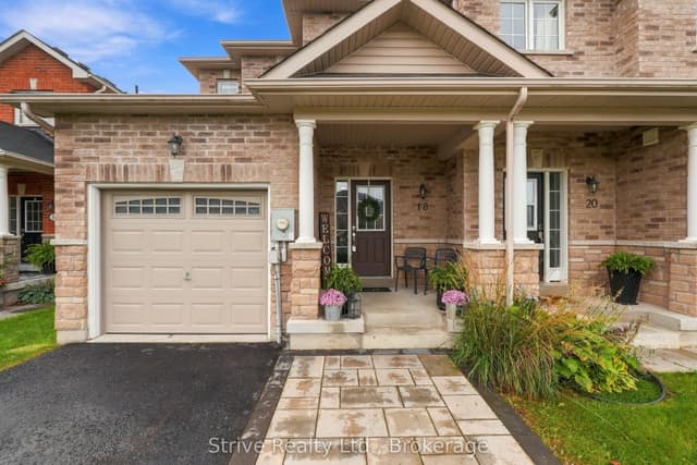 Att/Row/Townhouse at 18 Bud Doucette Court, Uxbridge, ON L9P 0E4