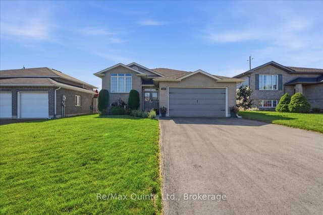 Detached at 14 Ridgeview Lane, Quinte West, ON K8V 5P8