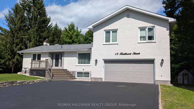 Detached at 13 Bathurst Street, Kanata, ON K2W 1A7