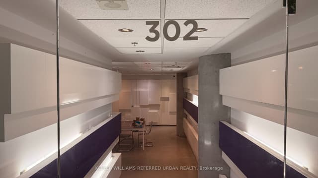 Office at 373 King Street W 302, Toronto, ON M5V 2G5, Toronto C01