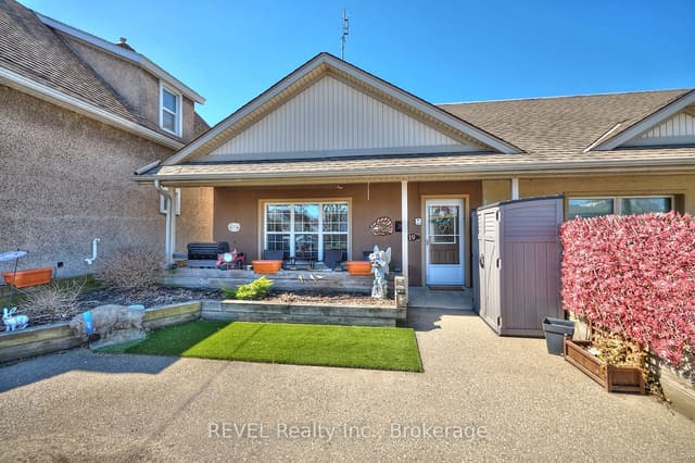 Att/Row/Townhouse at 19 Knoll Street, Port Colborne, ON L3K 5A4