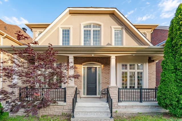 Detached at 92 Glengordon Crescent, Markham, ON L6C 0K1