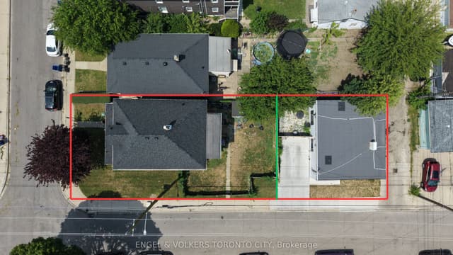 Triplex at 792 Pierre Avenue, Windsor, ON N9A 2K5