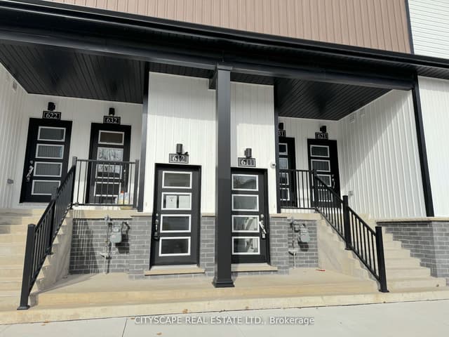 Condo Townhouse at 4263 Fourth Avenue 612, Niagara Falls, ON L2E 0C2