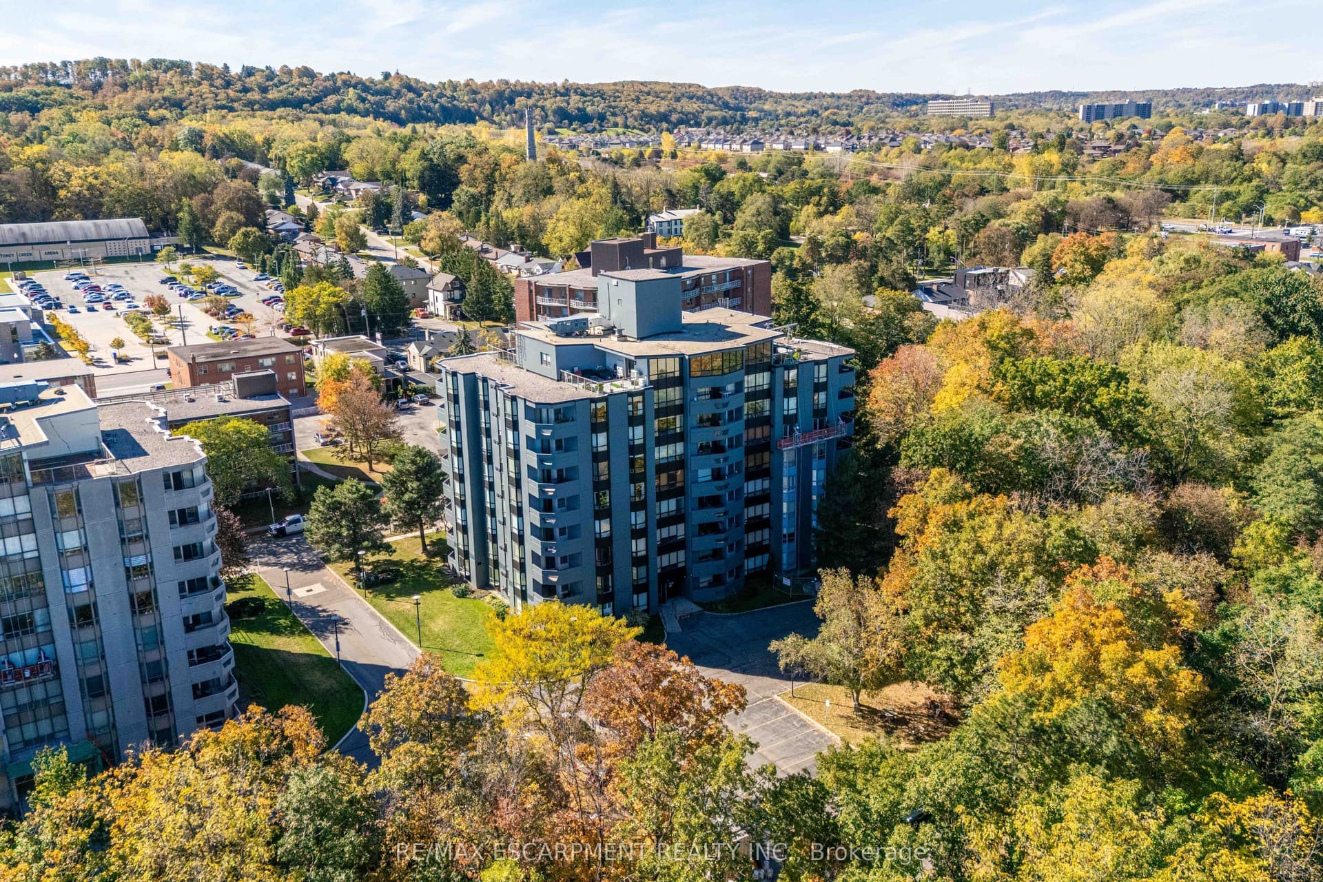 Suite 6, Unit 6 · 606 Village Green Blvd