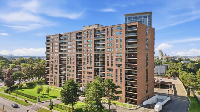 Condo Apartment at 4 Lisa St. Street 1103, Brampton, ON L6T 4B6