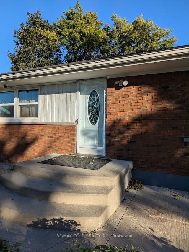 Detached at 9800 Britannia Road, Milton, ON L9E 0E4