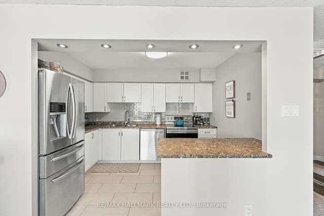 Condo Apartment at 1485 Lakeshore Road E 903, Mississauga, ON L5E 3G2