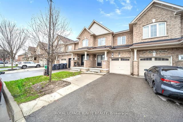 Att/Row/Townhouse at 14 Hoover Road, Brampton, ON L7A 4L2