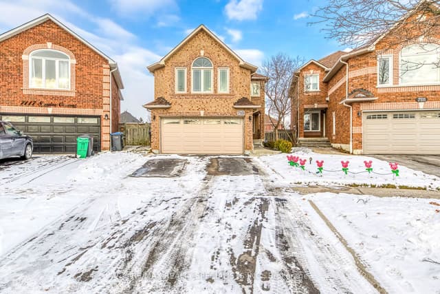 Detached at 7115 Spyglass Crescent, Mississauga, ON L5N 7H2