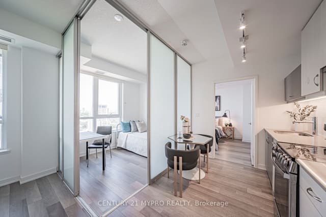 Condo Apartment at 181 Huron Street 1604, Toronto, ON M5T 0C1, Toronto C01