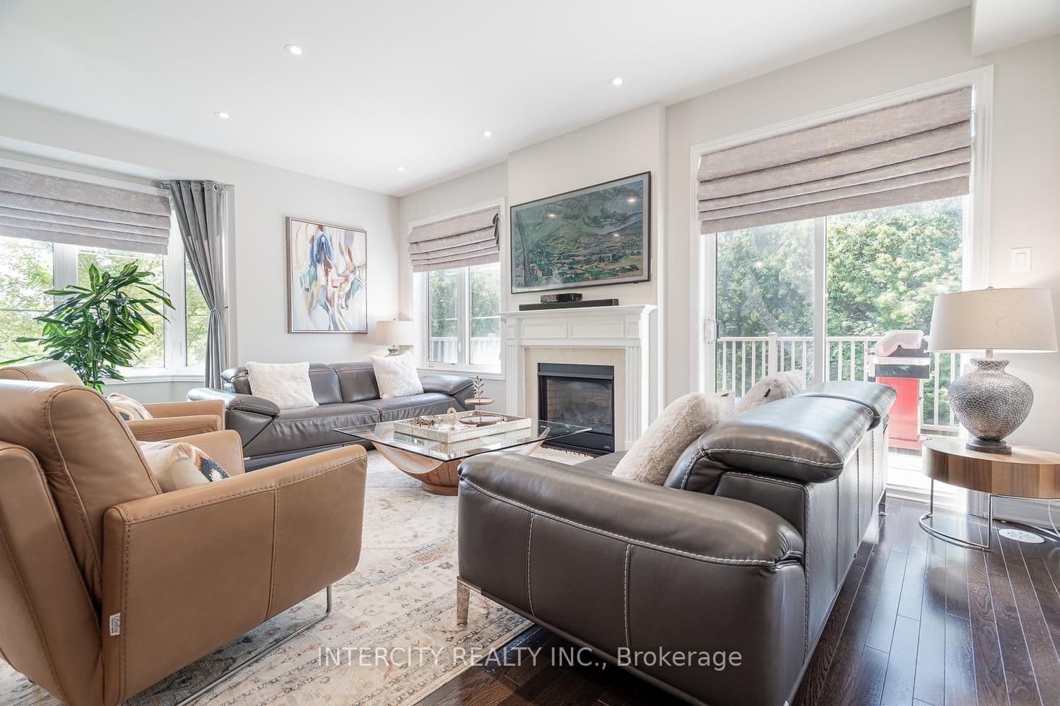 Suite 116 · Floor 1, Unit 116 · 1331 Major Mackenzie Dr W