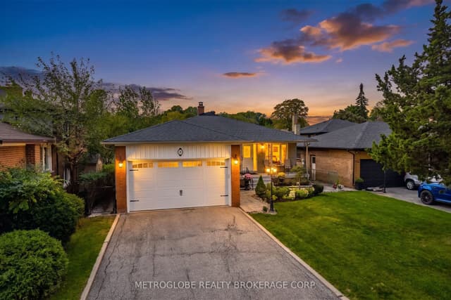 Detached at 28 Eldorado Court, Toronto, ON M3J 1X1, Toronto W05