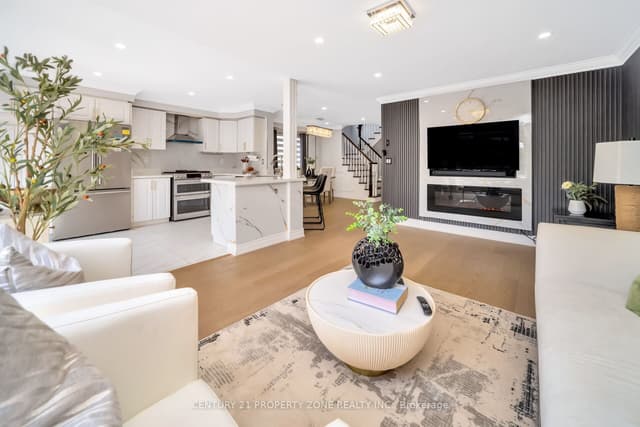 Att/Row/Townhouse at 400 Patterson Drive, Milton, ON L9T 5N4