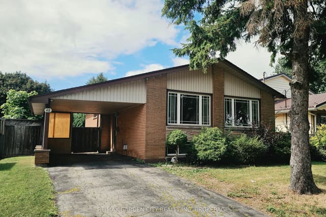 Detached at 48 MANNING Avenue, Hamilton, ON L9A 3E7