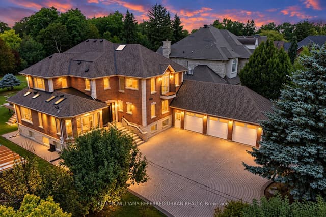 Detached at 18 Yongeview Avenue, Richmond Hill, ON L4C 7A4