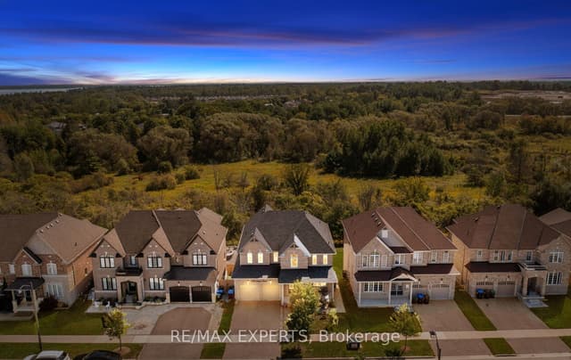 Detached at 939 Green Street, Innisfil, ON L0L 1W0