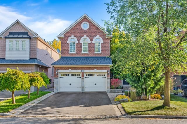 Detached at 37 RAVINE EDGE Drive, Richmond Hill, ON L4E 4J3