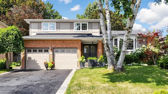 Detached at 14 Oak Grove Court, Markham, ON L3T 2Z9