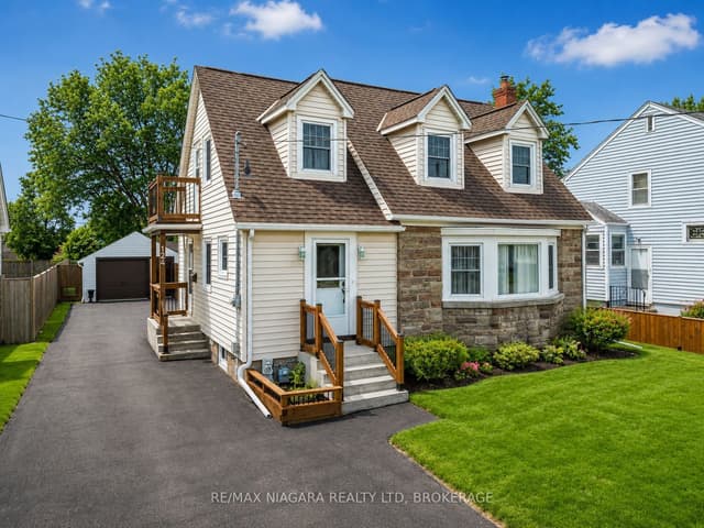 Detached at 124 Neff Street, Port Colborne, ON L3K 3T4