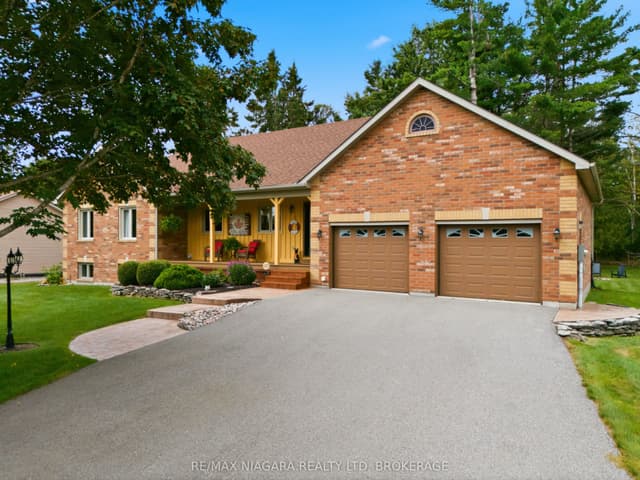 Detached at 115 Pinewood Boulevard, Kawartha Lakes, ON K0M 2T0
