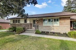 Detached at 18 Kingsmount Crescent, Brantford, ON N3T 5L7