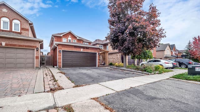 Detached at 3926 Hazelridge Road, Mississauga, ON L5N 6Z4